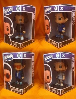 Miniaturas corporativas em caixas personalizadas